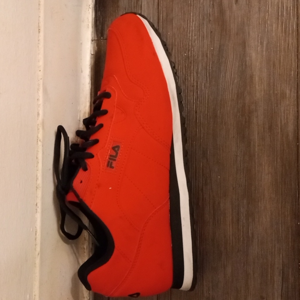 Filas - Picture 3 of 4